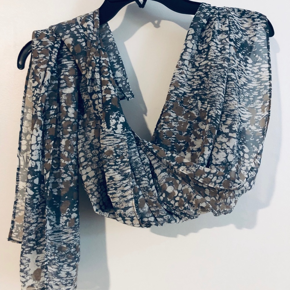 CAbi Scarf